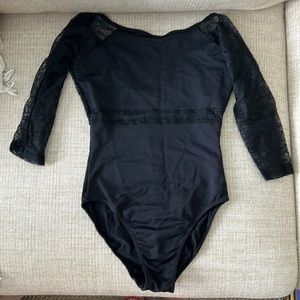 Girls black mid sleeve leotard